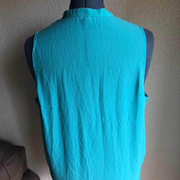 ❗️5/$25❗️Cute Teal Tank - Picture 3 of 4